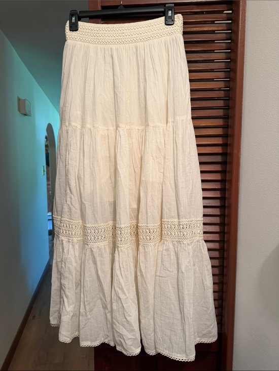 aerie Dresses & Skirts - aerie Cream Crochet-Trim Tiered Maxi Skirt
